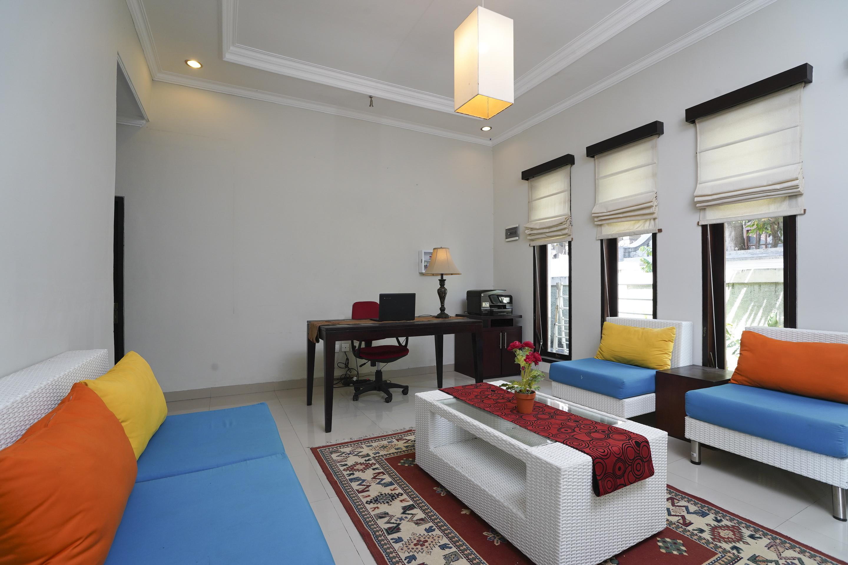Oyo 2321 Griya Shanti Homestay Ketewel Εξωτερικό φωτογραφία
