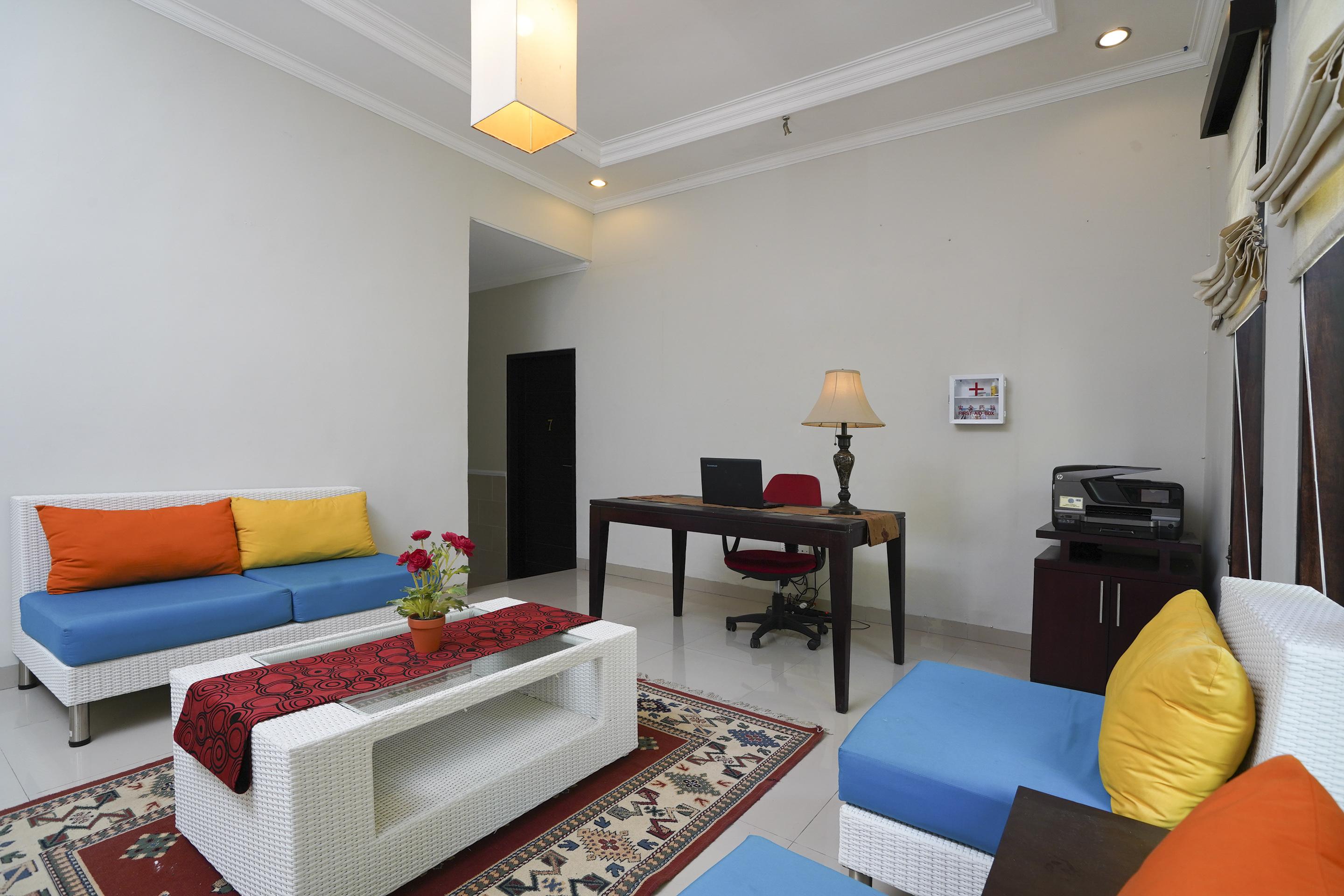 Oyo 2321 Griya Shanti Homestay Ketewel Εξωτερικό φωτογραφία