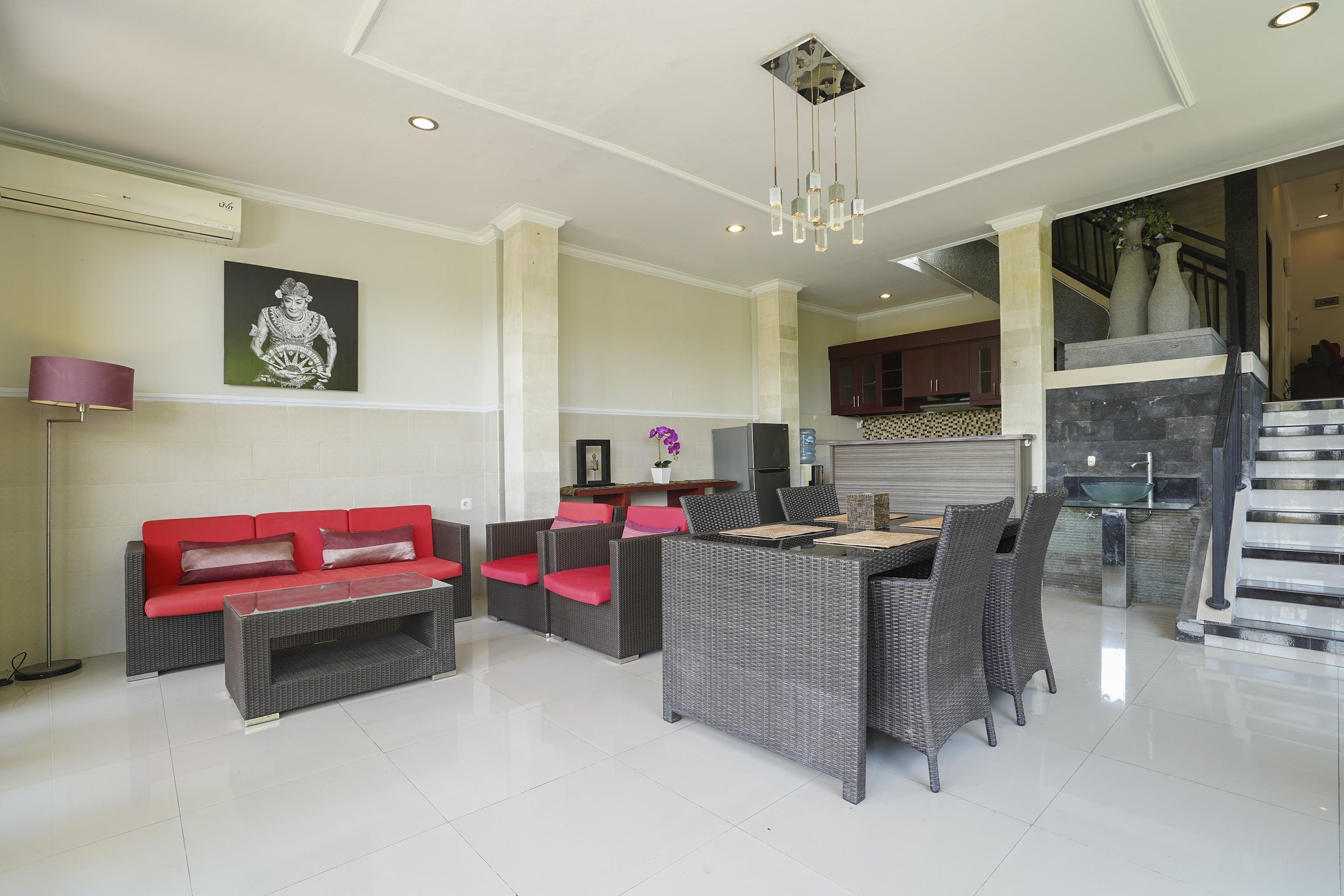 Oyo 2321 Griya Shanti Homestay Ketewel Εξωτερικό φωτογραφία
